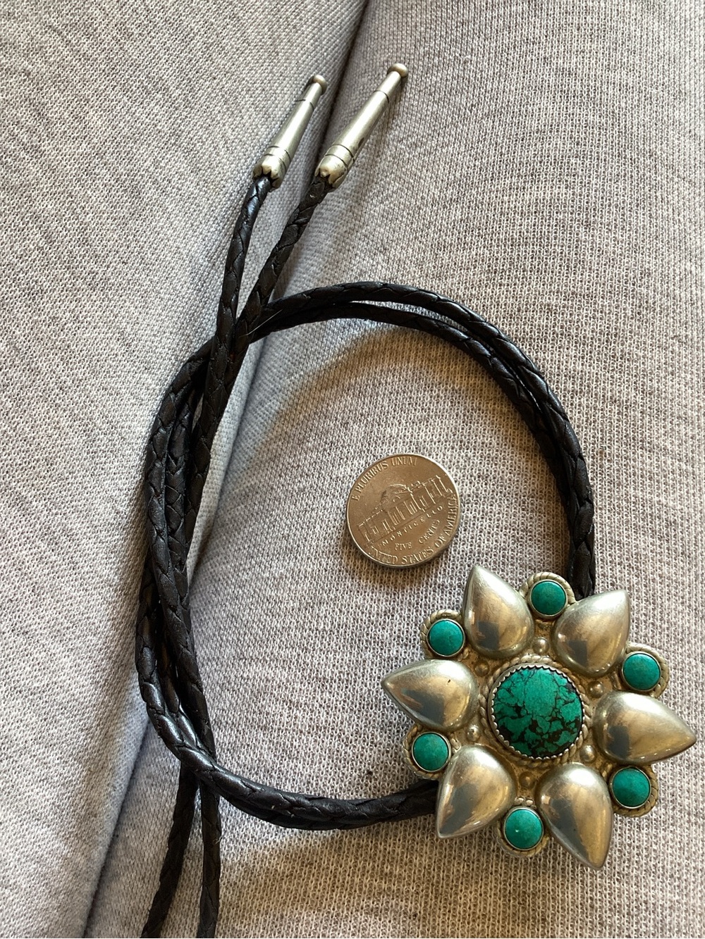 Bolo Tie Native American Bell Co.
vintage unworn.  *Not Sterling Silver* - Picture 3 of 5